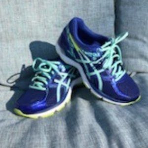 Women's blue Asic's Gel Exalt 3 running shoes, size 7 1/2